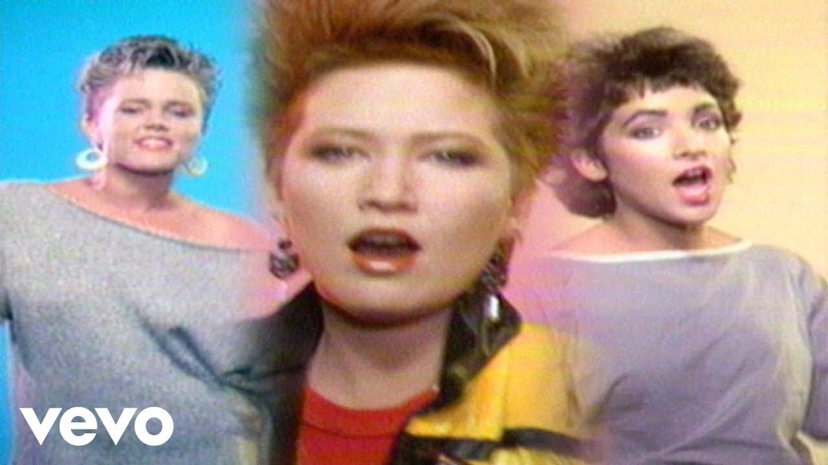 MetalRockPunkN's tweet image. The Go-Go&apos;s - Head Over Heels (Music Video) metal-rock-punk-news.blogspot.com/2025/11/the-go… --- @officialgogos #thegogos #thegogosband