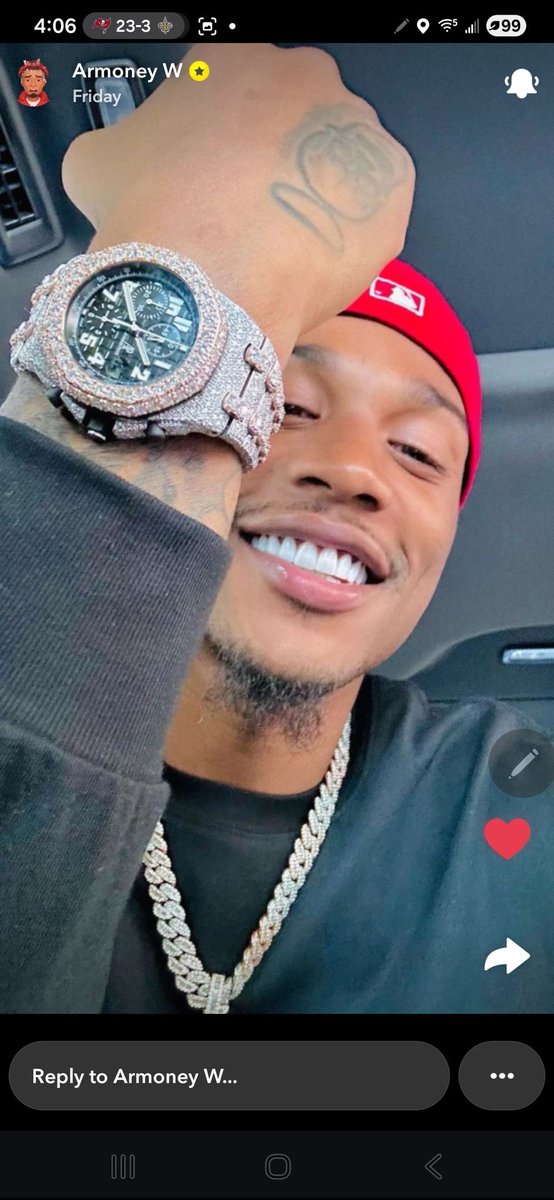 gernee1998's tweet image. 🎶🎶Look at me now Luxury now I out in a that work I can put my feet up🎶🎶
#TheProcess
#ArmonWarren

My fine fave with that beautiful, bright smile, and dimples. 😍😍 Big King MoneyⓂ️ don&apos;t  play with Him💯.