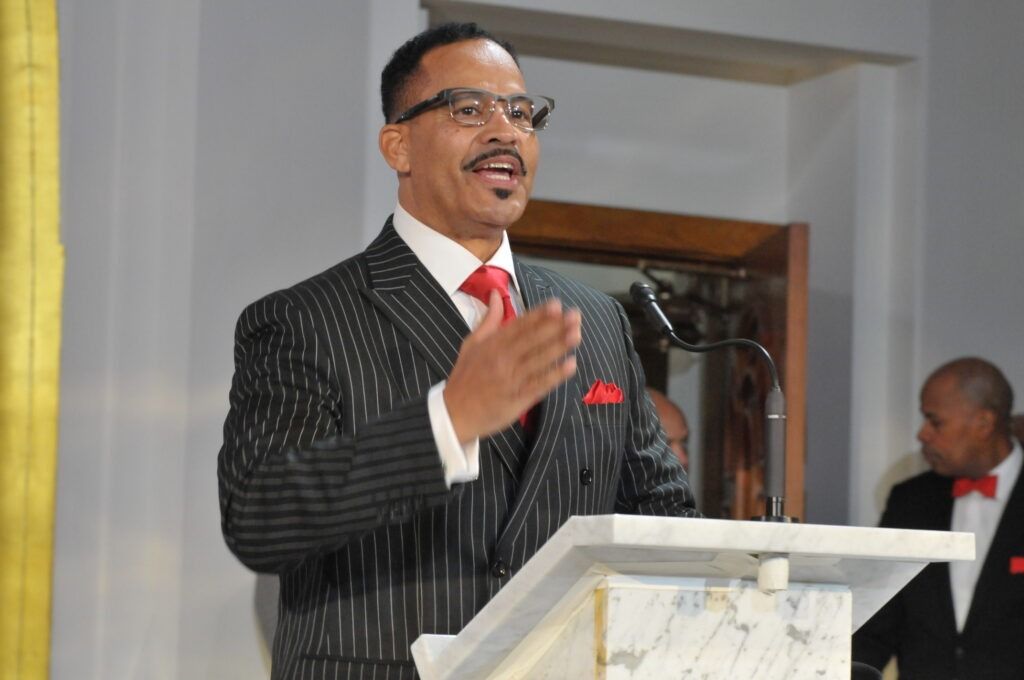 OfficialNOI's tweet image. Let’s make our community a safe and decent place to live: Black men gather in Chicago and nationwide to renew Million Man March spirit and commit to community safety new.finalcall.com/2025/11/24/let…