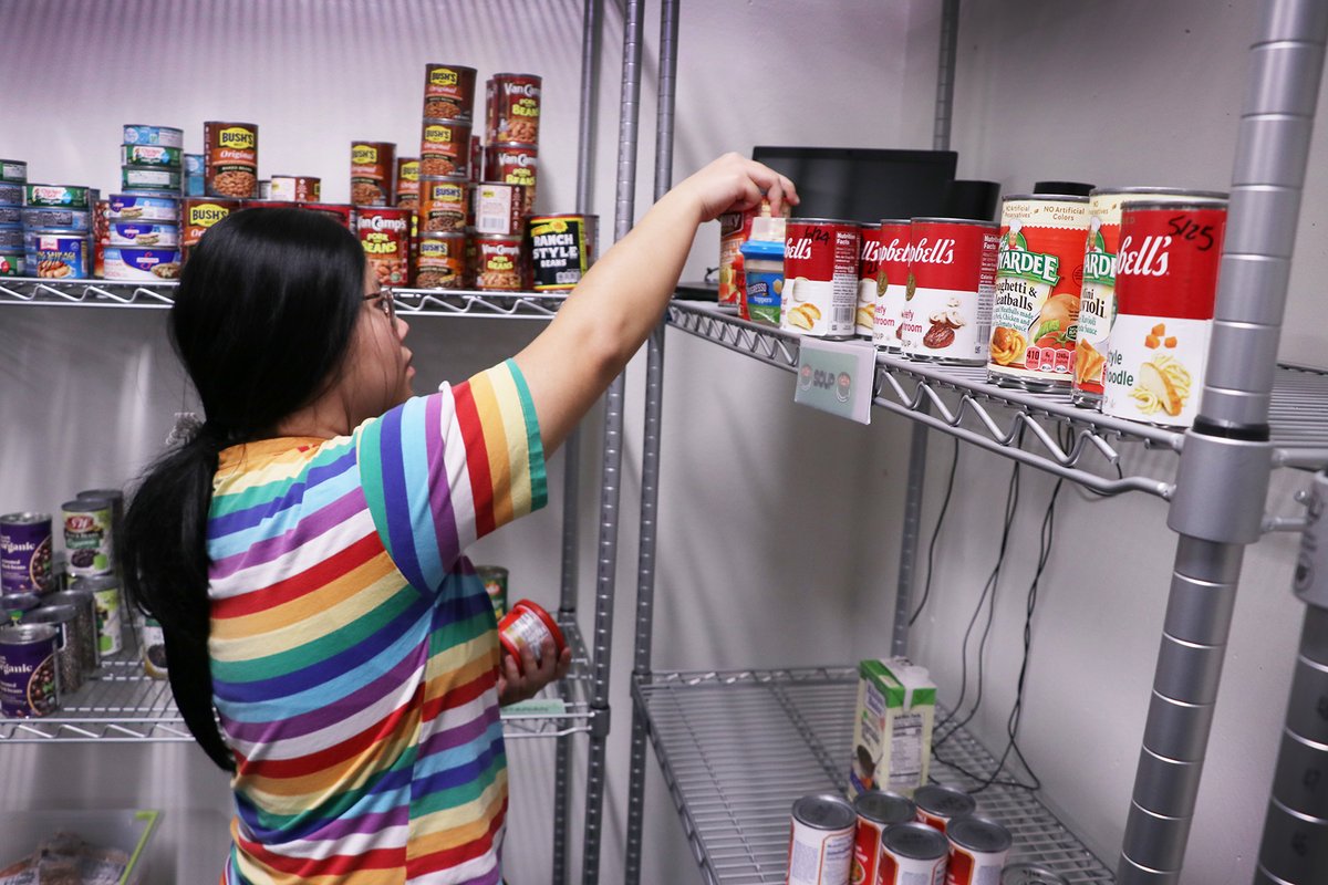 UTDallasAlumni's tweet image. Alumna Tameika Manning BA’99 began an annual fall food drive after learning some UTD students struggled to afford essentials. Her donations help stock the Comet Cupboard at a critical time. Learn how you can give this season and read her story here: development.utdallas.edu/a-caring-heart…