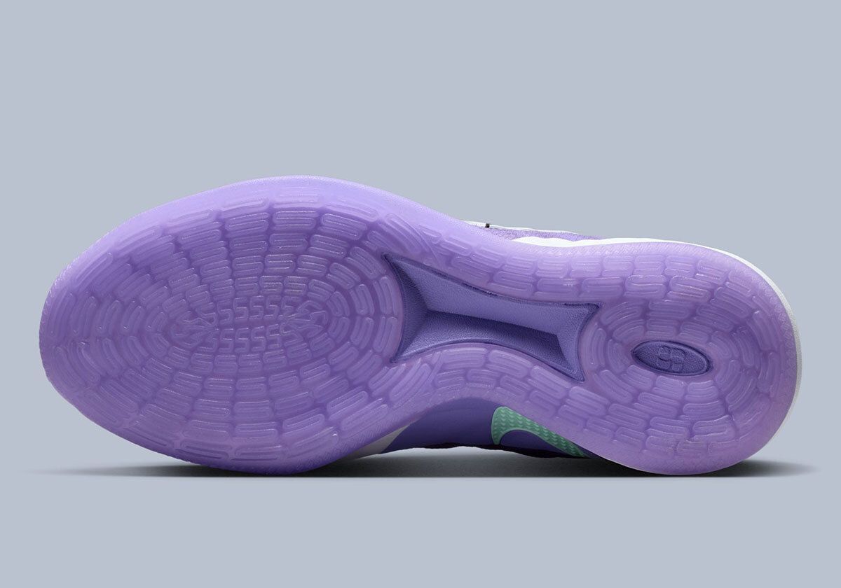 SneakerNews's tweet image. Nike Sabrina 3 &quot;Floral&quot;
Release Date: December 4th, 2025 ($135)

Official images &amp;gt;&amp;gt; buff.ly/7pqV5js