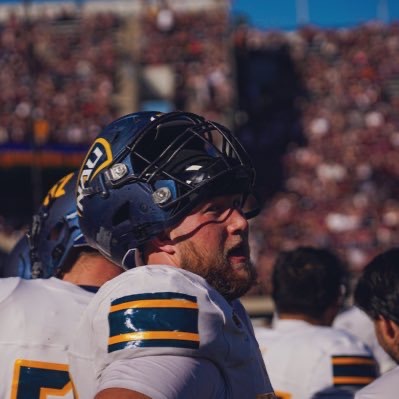 247SportsPortal's tweet image. Northern Arizona o-lineman Ethan Kramer (@Ethan_Kramer02) intends to enter the portal, he tells @mzenitz and @chris_hummer. 

The 6-foot-5, 310-pounder has played guard and tackle in his career and has made 29 starts. 

247sports.com/season/2026-fo…