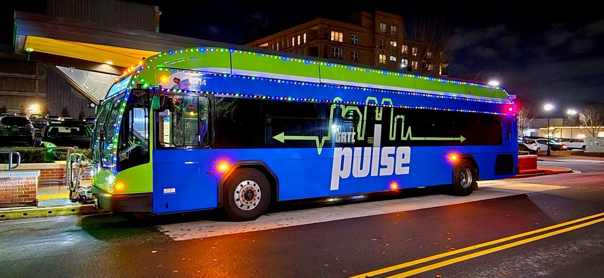 GRTCTransit's tweet image. All aboard the Holiday Pulse! 🎄 Running on select Pulse trips beginning at 3pm.
See it? Share your photos and tag us! #RideGRTC #tapintotransit
