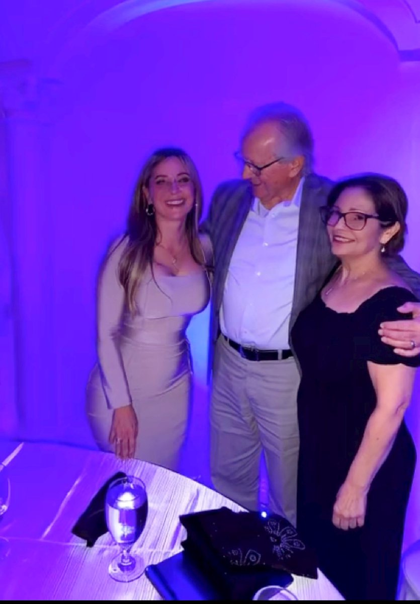 4 gatos y yo 
<a href="/iyamiami2/">iyamiami2</a> <a href="/Aduana_Cuba/">El Adu</a> <a href="/cocofarinas/">Guillermo Fariñas</a>