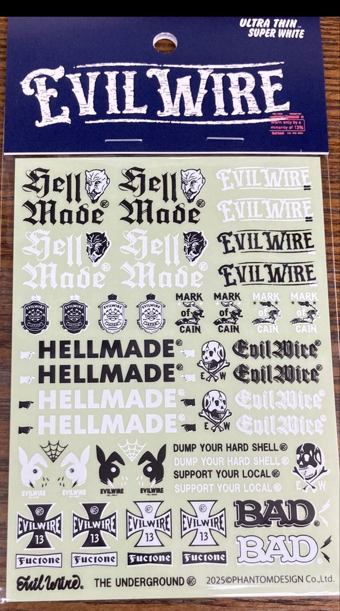 heliport_X's tweet image. 沢山のオーダーを頂いてるようです。誠にありがとうございます😊

商品は嵩ばる物ではありませんので、送料を抑えたい方は小口配送をご利用ください。
（レターパック等）
＊詳細は小口配送の欄をご一読下さい。
#EVILWIRE
#ミニ四駆ステッカー
#ヘリポート入荷商品