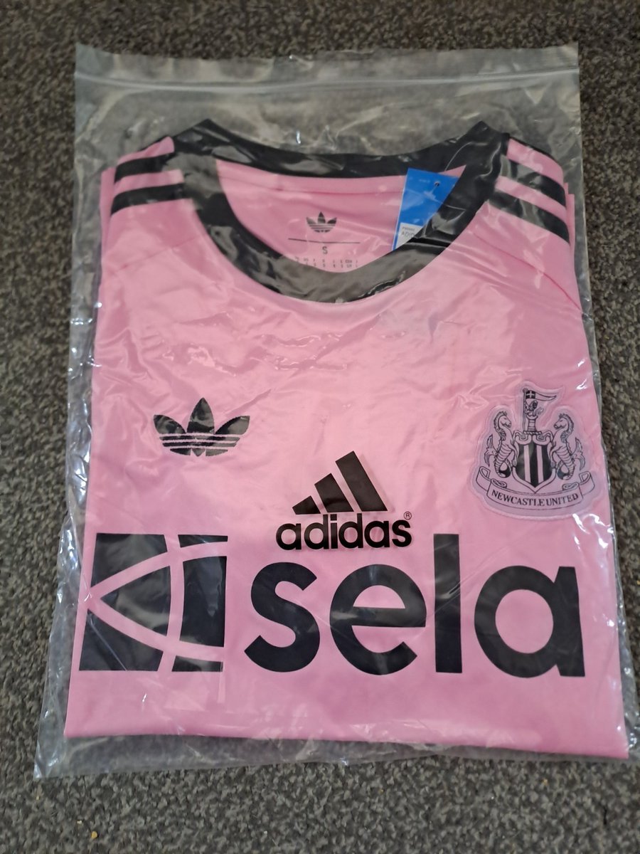 NUFCcollectible's tweet image. Newcastle United Adidas 25/26 Pink Trefoil Goalkeeper Shirt Top Official Small

£17.00 currently

4 bids

Ends Tue 25th Nov @ 7:00pm

ebay.co.uk/itm/2977782181…

#ad #nufc