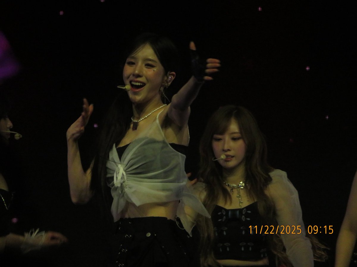 avilu_nyang's tweet image. the last of my pictures! #ARTMS_in_Denver #ARTMS #Grand_Club_Icarus