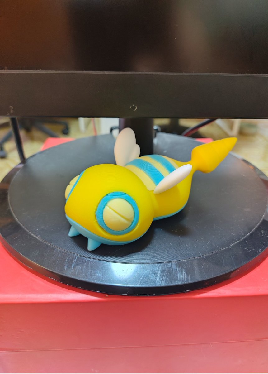 Me han regalado un Dunsparce plug anal por mi cumple 🥰