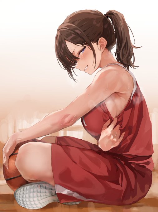 うりぼうざっか店さまの部活コスコンセプト企画に参加させて頂きました。昔描いたバスケ部ちゃんのリメイク絵です。よろしくお願いします🏀

https://t.co/BXqBm2U4Sl 