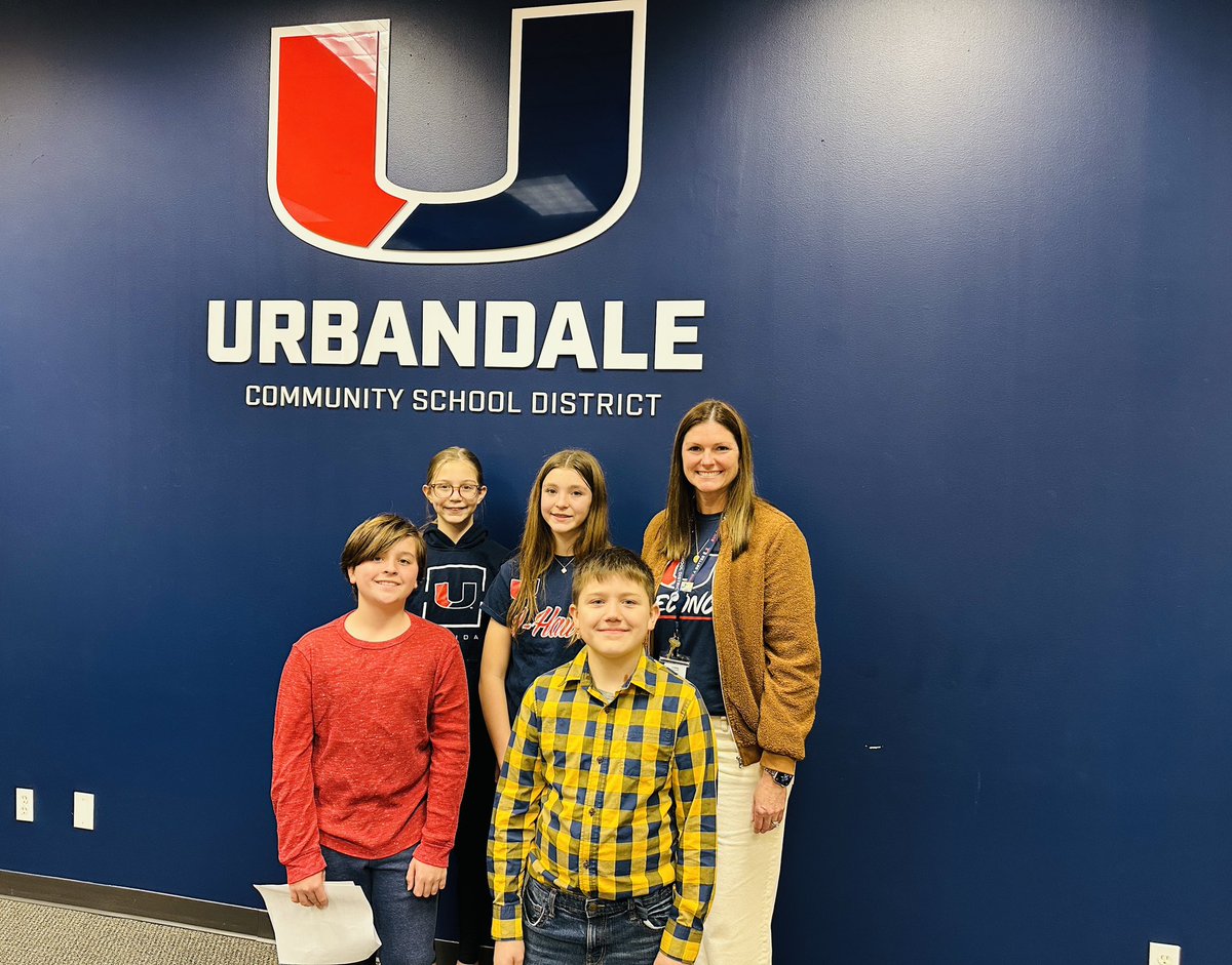 UrbandaleCSD's tweet photo. During tonight’s School Board meeting, UMS students shared how Character Strong activities are helping to build connections & friendships. UMS students dare to be kind, accountable & respectful! Well-done, UMS! #UMSpride https://t.co/zCmfT2tcc7