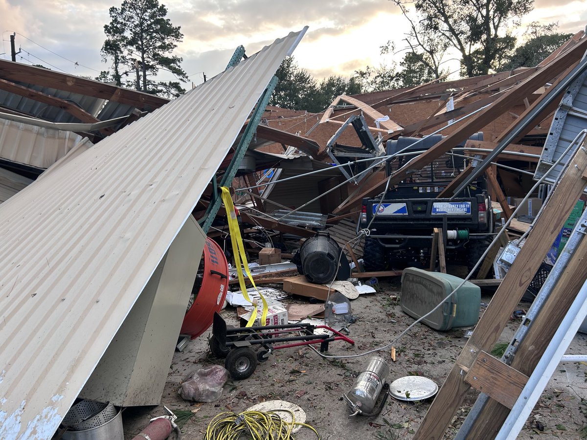 Sarah Dewberry tweet media