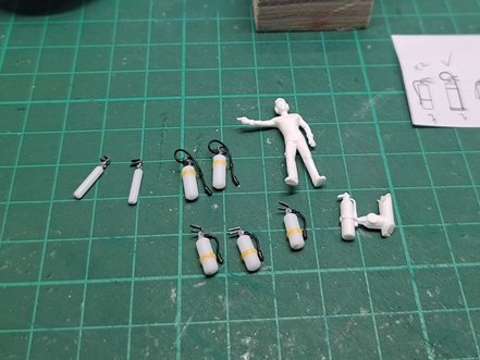 ZongShang2025's tweet photo. LCS-1 USS Freedom 1/72船艦機庫內消防設備製作 #模型製作 #微縮模型 #scale_model #aircraftmodel #台灣模型 #模型技巧 #模型愛好者 https://t.co/V1nWm5OTo3