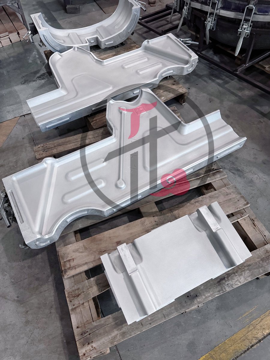 ShengyunMould's tweet image. Custom Rotomolded Floor Scrubber Molds: Fit for Ride-On/Industrial Models #FloorScrubber #fueltank #toolbox  #coolerbox    #rotationalmoulding #rotomould #moldmaking #watertank #airduct  #fishingkayak
