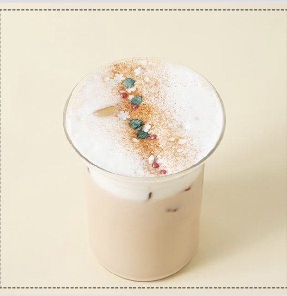 11/25(화)

해피치 오픈했습니다~
비가 오네요~

🍂인절미크림 쑥갸또
🍂쪼꼬마쥐 초코케이크
🍂스모어 쮝키 5종 

준비되어있습니다!

마감 9시~✨️🐹