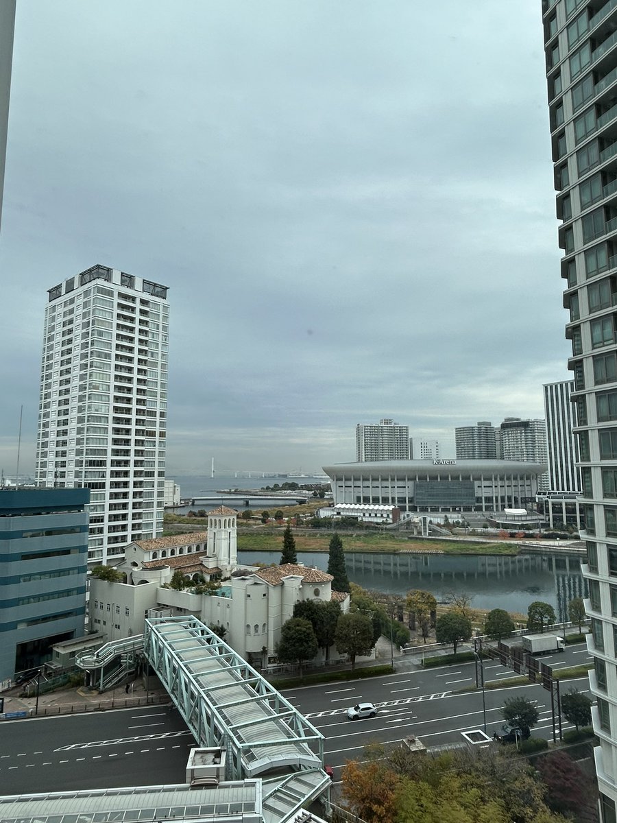 usa_condon_1970's tweet image. さぁ今日から4連勤✨٩( ᐛ )و✨

頑張るぞ✨ᕦ(ò_óˇ)ᕤ✨

#横浜ﾍﾞｲｴﾘｱ
#いまここ