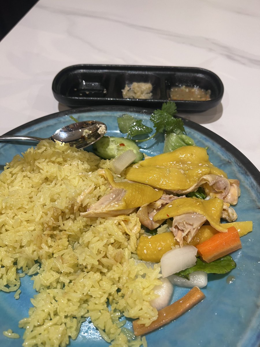 KingWestMoland's tweet photo. 享受美食 https://t.co/sLhvvQkf9g