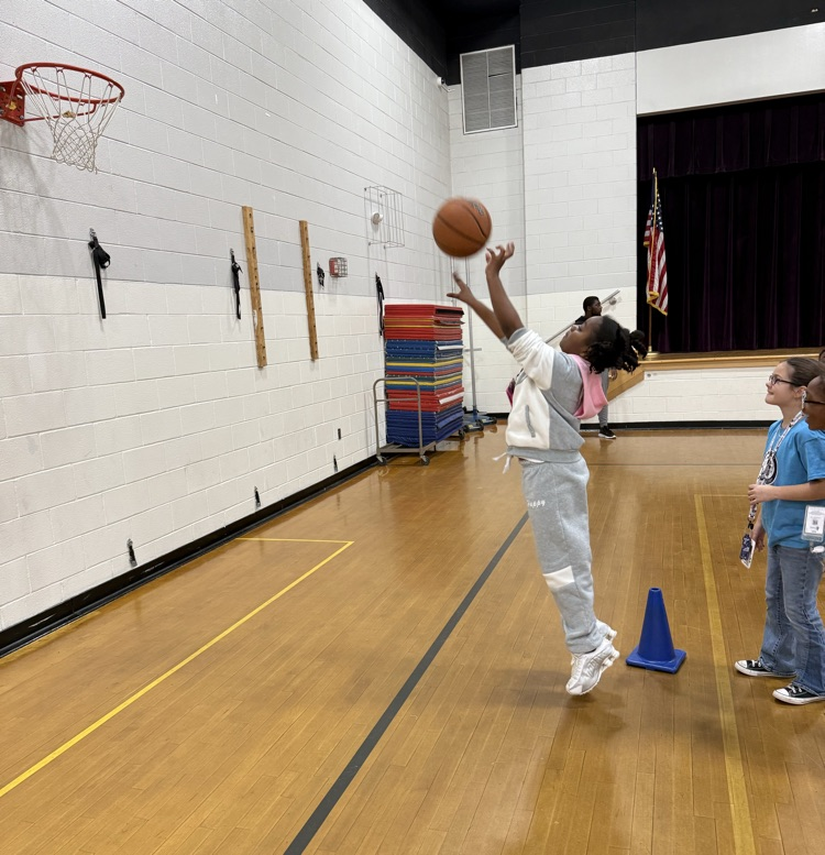 DCEsuperhornets's tweet photo. Congratulations to our Golden Sneaker award winners- Mrs. Bright, Ms. Grover, Mrs. Phillips and Mrs. Carson.๐ These classes showed outstanding behavior in PE during the first 9 weeks and earned a special PE free choice day! #LaunchintoLearning https://t.co/ocHun8PopP