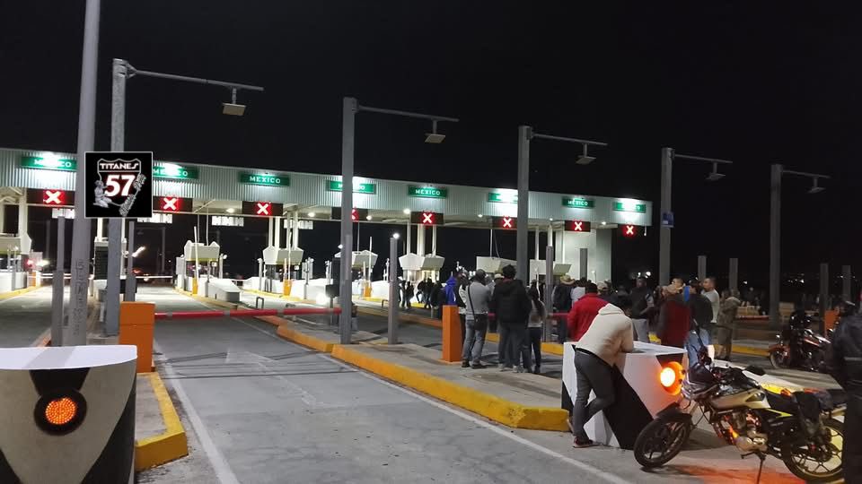 Cerrada la caseta san alejo en la México Tuxpan <a href="/Kikooman83/">KIKOMAN</a> <a href="/Thermokineros/">Thermokineros De ❤ corazón Oficial</a> <a href="/clavitodoga/">Pablito Dorantes</a> <a href="/RousCarrillo6/">Rouss💖😉🌻🍸🎶🚛💨✌</a>