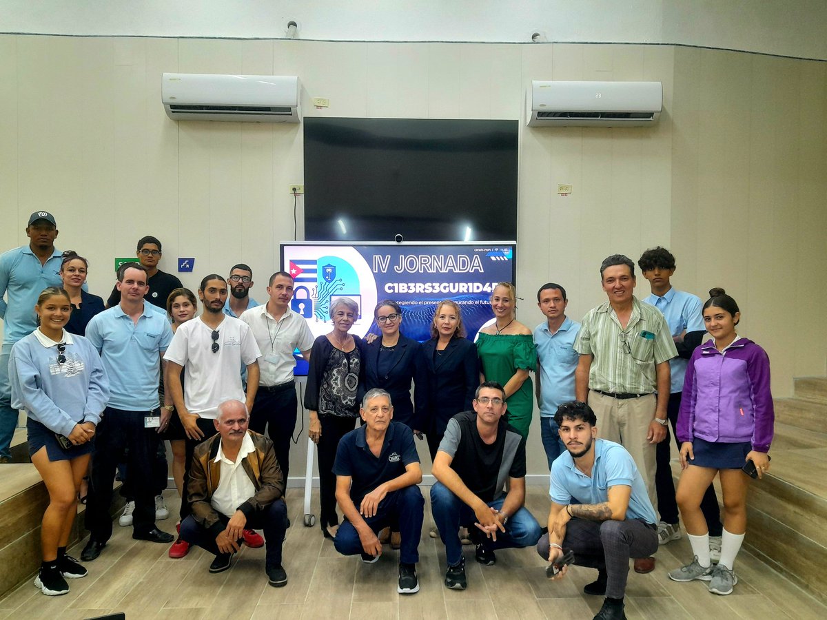 edisbelramirez's tweet image. La IV Jornada Nacional de Ciberseguridad continúa desarrollándose con un programa que fortalece la cultura digital y reafirma el compromiso del país con la protección de su entorno tecnológico.  
#CiberseguridadCuba #CiberseguridadParaTodos