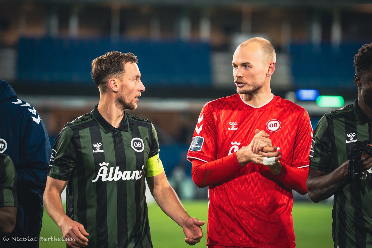 OBfrasidelinjen's tweet photo. Det slutter præcis som det startede. 0-0 i Randers 😕
#obdk #sldk #rfcob https://t.co/RLD2DD2dnz