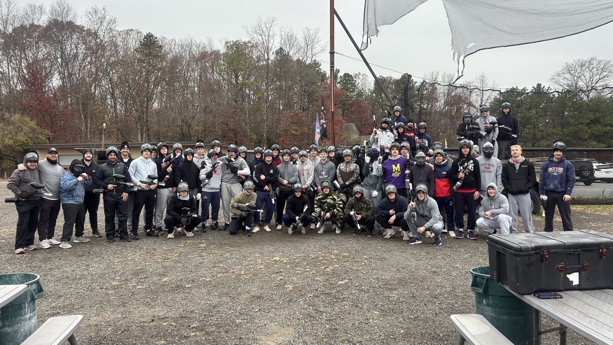 StonyBrookMLAX's tweet image. Same squad, different battlefield 🫟

Got the whole team together for some paintball this morning!