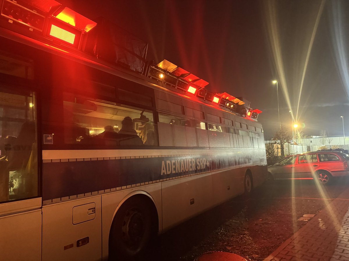 Pixelfetisch's tweet image. Der #adenauer ist schon da!!
Danke @politicalbeauty 
#GI2911
Schaut ihn euch an, seht euch die Beweise an, unterstützt ihn!!
#fckafd #fcknzs