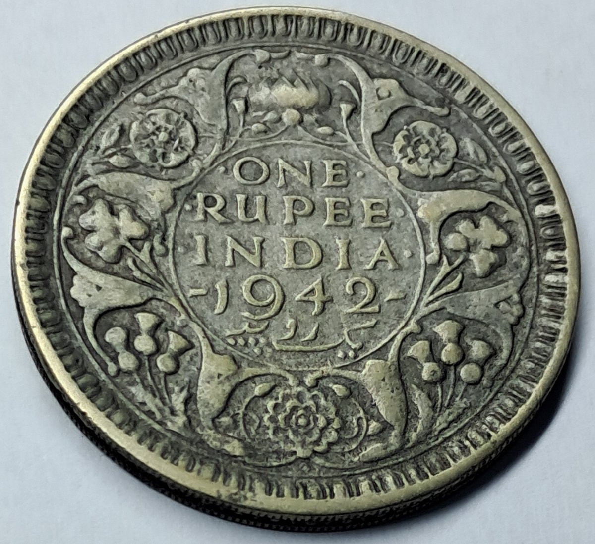 bashirahmed57's tweet image. British India Coins:
Piece of W. W.  II history. 1942 British India 1 Rs Struck during King George VI’s reign, this half-silver coin marks the last era of imperial rupees before India’s monetary shift. A true classic!
#BritishIndia #Numismatics #CoinCollectors #IndianHistory