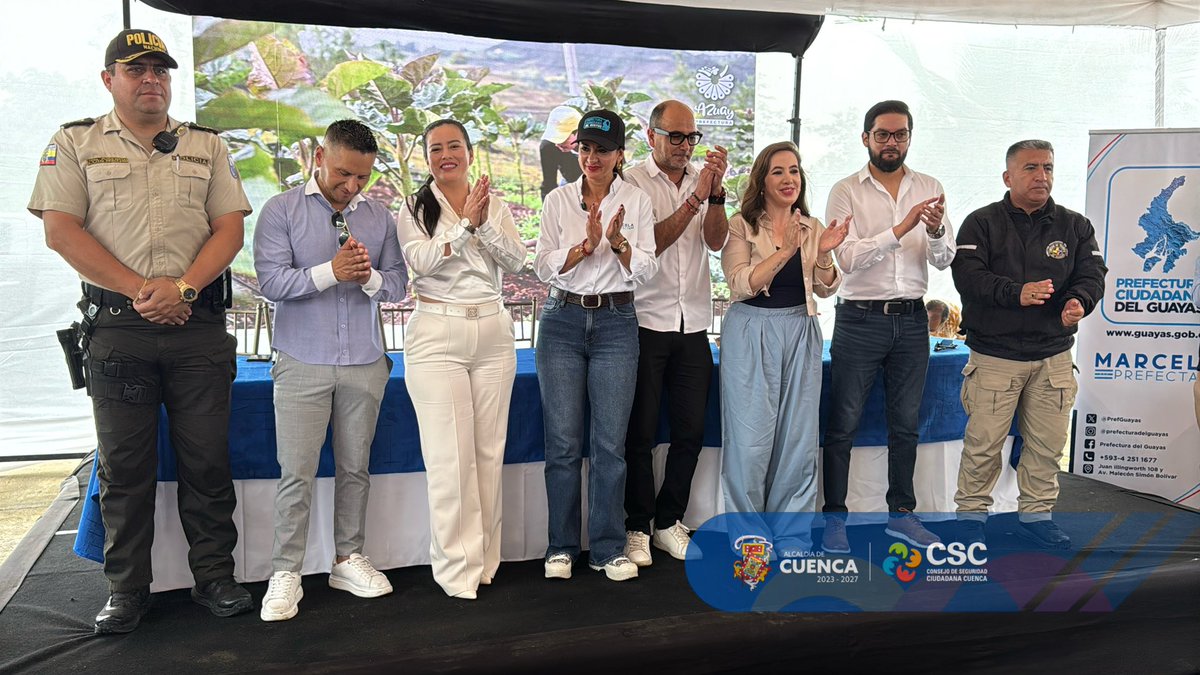 CSC_CUENCA's tweet image. Nuestro director, Xavier Barrera, participó como delegado del Alcalde de Cuenca, en el evento donde la @AzuayPrefectura realizó la inauguración del UPC de Tamarindo, 5 portales de seguridad operados por el ECU911, además de la entrega de 30 motocicletas a la Policía Nacional.