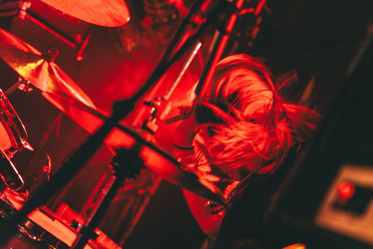 newwornjp's tweet photo. 2025/11/17
【club vijon pre. -Breaking Story-】
📍KITAHORIE club vijon
📸 @drummer_ryu
#newworn #loudrock #ロックバンド #スリーピースバンド #大阪 #北堀江 #clubvijon https://t.co/6Wz1YF89Pk