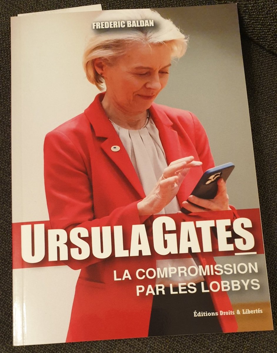 ScapNico's tweet photo. @camille_moscow @bundeskanzler
Corrupted politician.
#corruptedEU 
#corruptedPoliticians 
#vonderleyenInPrison 
#MacronDestitution https://t.co/JcohrICgQ6