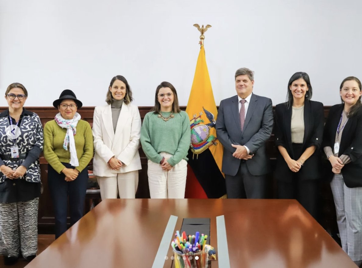 UNFPAecuador's tweet image. La Vicepresidencia 🇪🇨 @Vice_Ec y el UNFPA
firmaron un Memorando de Entendimiento que consolida una alianza estratégica para fortalecer la Política Intersectorial para el Abordaje Integral del Embarazo en Adolescentes 2026–2035 
#PIPENA
@unfpa_lac
@mjpintoec 
@MarkusBehrend
