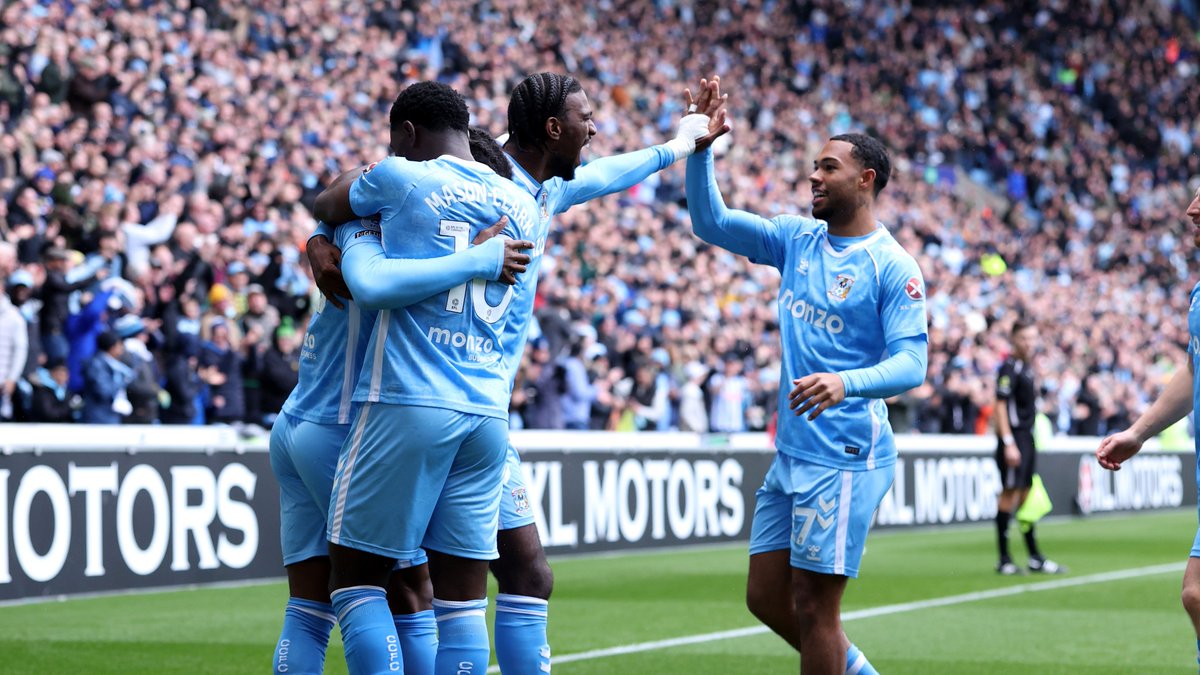 Champchatpod24's tweet image. 🆚 Today&apos;s 3pm kick-offs:

🔵 #PUSB 🆚 #CAFC 🔴
🔴 #BORO 🆚 #DCFC ⚪️
🔵 #Millwall 🆚 #SaintsFC 🔴
🟡 #NCFC 🆚 #QPR 🔵
🔵 #SWFC 🆚 #PNEFC ⚪️
🔵 #WBA 🆚 #Swans ⚪️
🔴 #WxmAFC 🆚 #Rovers 🔵

𝗟𝗘𝗧&apos;𝗦 𝗚𝗢! 🙌