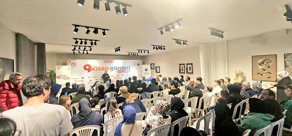 Erkekseniz ahmet şimşirgilin konferansındaki müslümanlara da aynı sözleri edin ve şimşirgili de linçleyin, tasmalı olmadığınızı ve samimi olduğunuzu kanıtlayın.

Sırf cübbeliyi savunduğu için iki kelam dahi edemezsiniz...
<a href="/ismetyamac2/">İsmet yamaç</a> <a href="/rmzshn34/">Remzi Şahin</a> <a href="/mollaberxani/">Molla berxani</a> <a href="/davam_1453__/">Dayı</a>