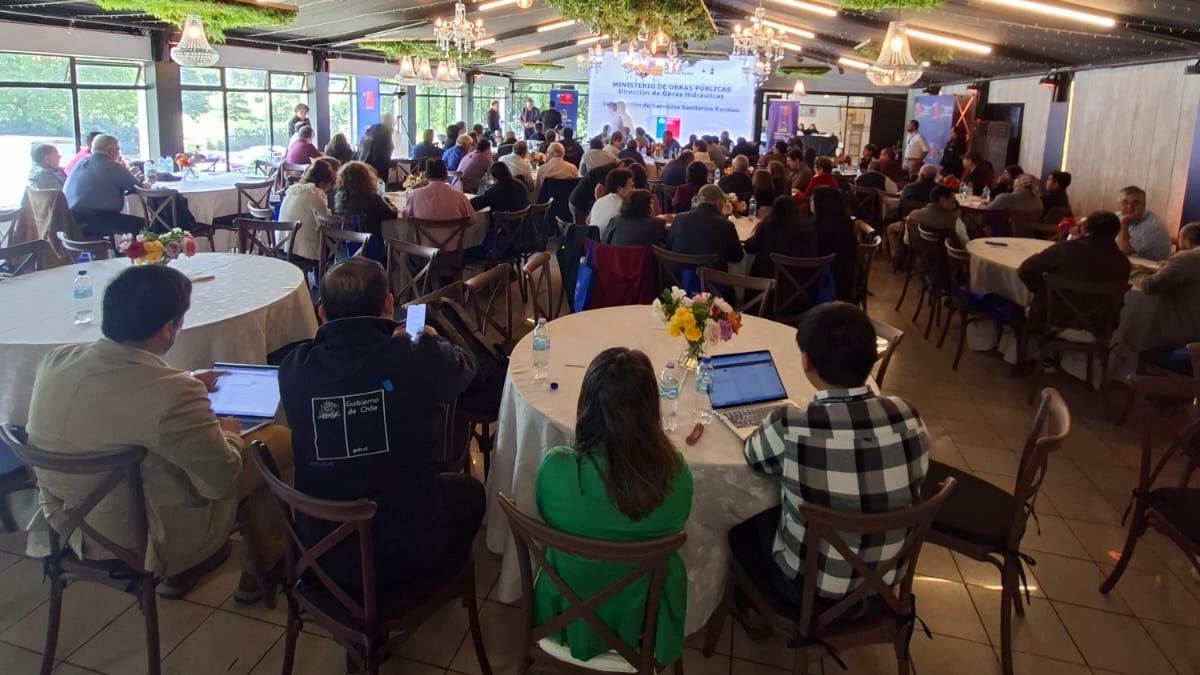 drt_biobio's tweet image. Equipo de la Coord Juridica de @DirecDelTrabajo #Biobio participó en jornada regional de Dirección de Obras Hidráulicas @MOPBiobio con dirigentes de Servicios Sanitarios Rurales, abordando normativa laboral y responsabilidad como empleadores
#DerechosLaborales #DialogoSocial