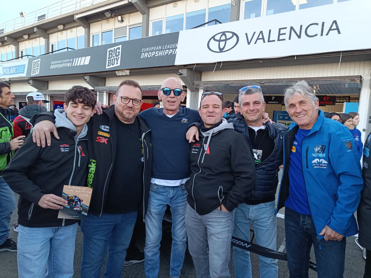 Jontxuki's tweet image. Nos juntamos los buenos......🥰🥰