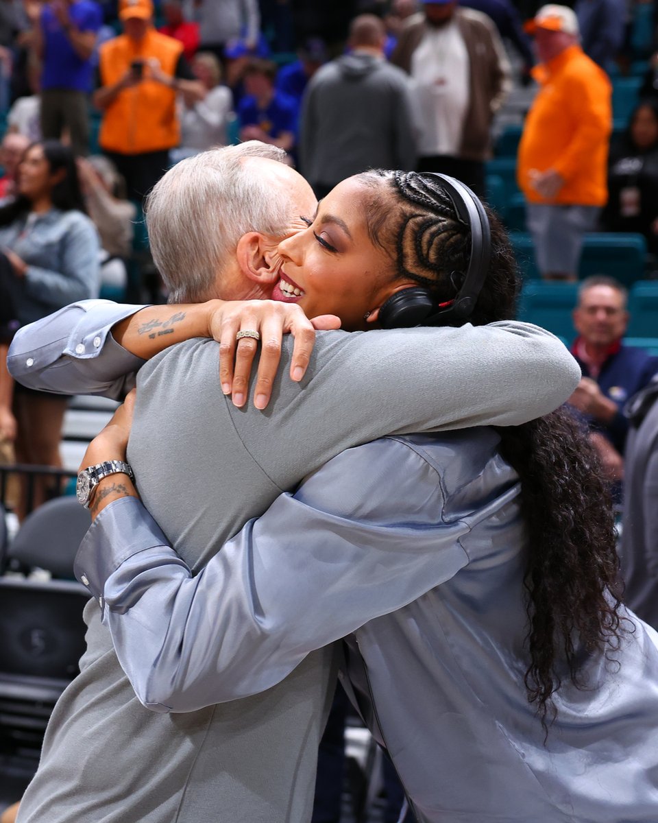 Vol_Hoops's tweet image. look at these legends

CP3 x CRB