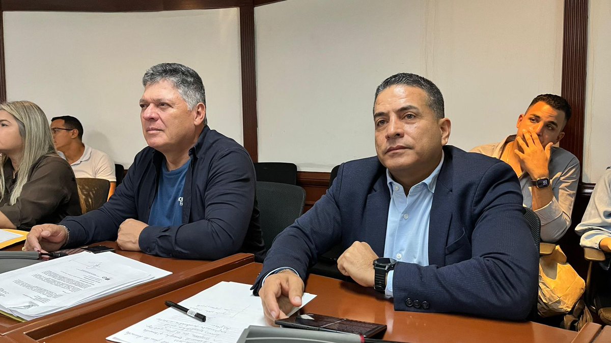 Piden más vigencias futuras al Concejo para los años 2026 y 2027

concejodecali.gov.co/publicaciones/…