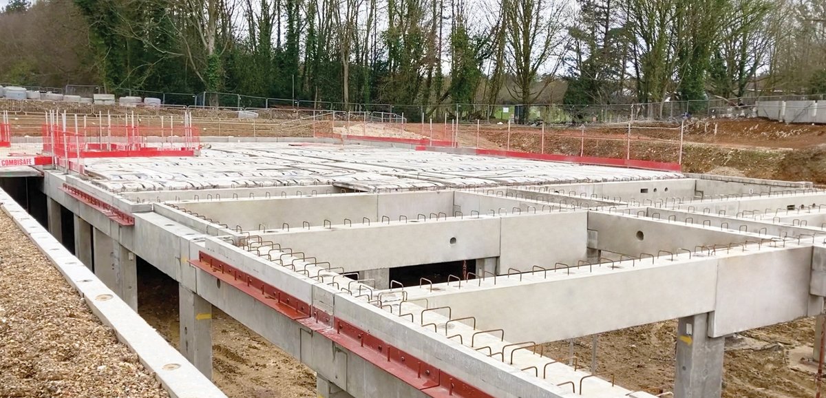 FP McCann has completed a unique supply and build project consisting of 64 luxury apartments in Chalfont St Giles, Buckinghamshire...

brickwork-bulletin.co.uk/post/fp-mccann…

( <a href="/FPMcCann/">FP McCann</a> )

#Precast #Concrete #Construction #Housing #Housebuilders #Architects #MMC #Offsite