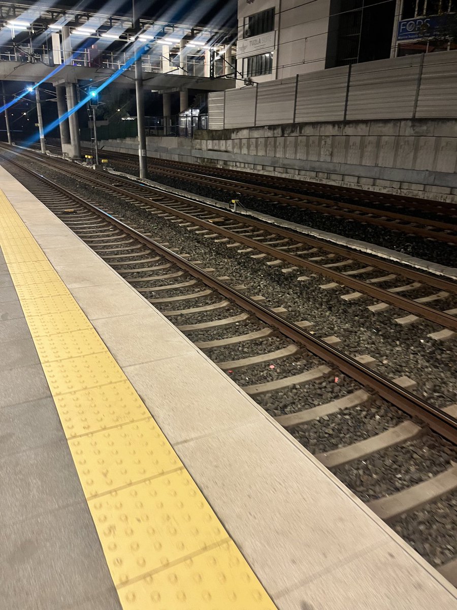 mubyaz's tweet image. 4 fava atlarım