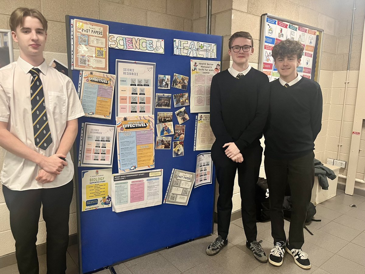 Mrs Dunn tweet media