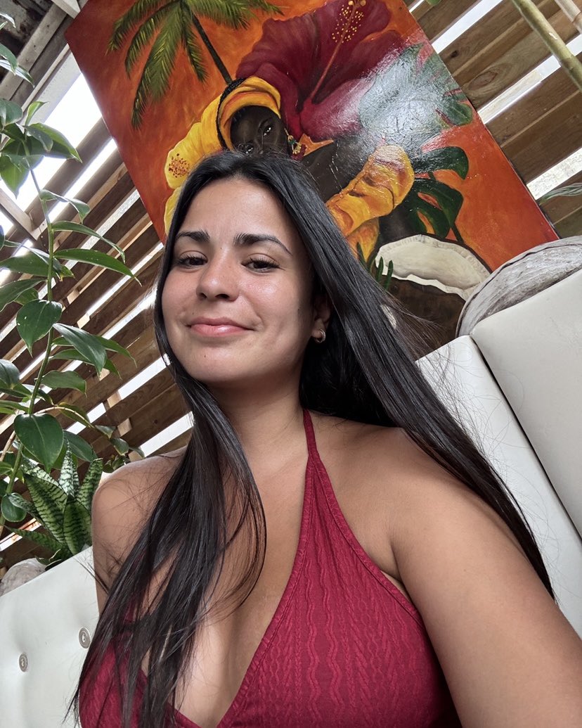 clemyssx's tweet photo. Met un ❤️ si tu me trouve mignonne aujourd’hui… Ça me fait trop plaisir 😊 https://t.co/vur9MdhUuZ
