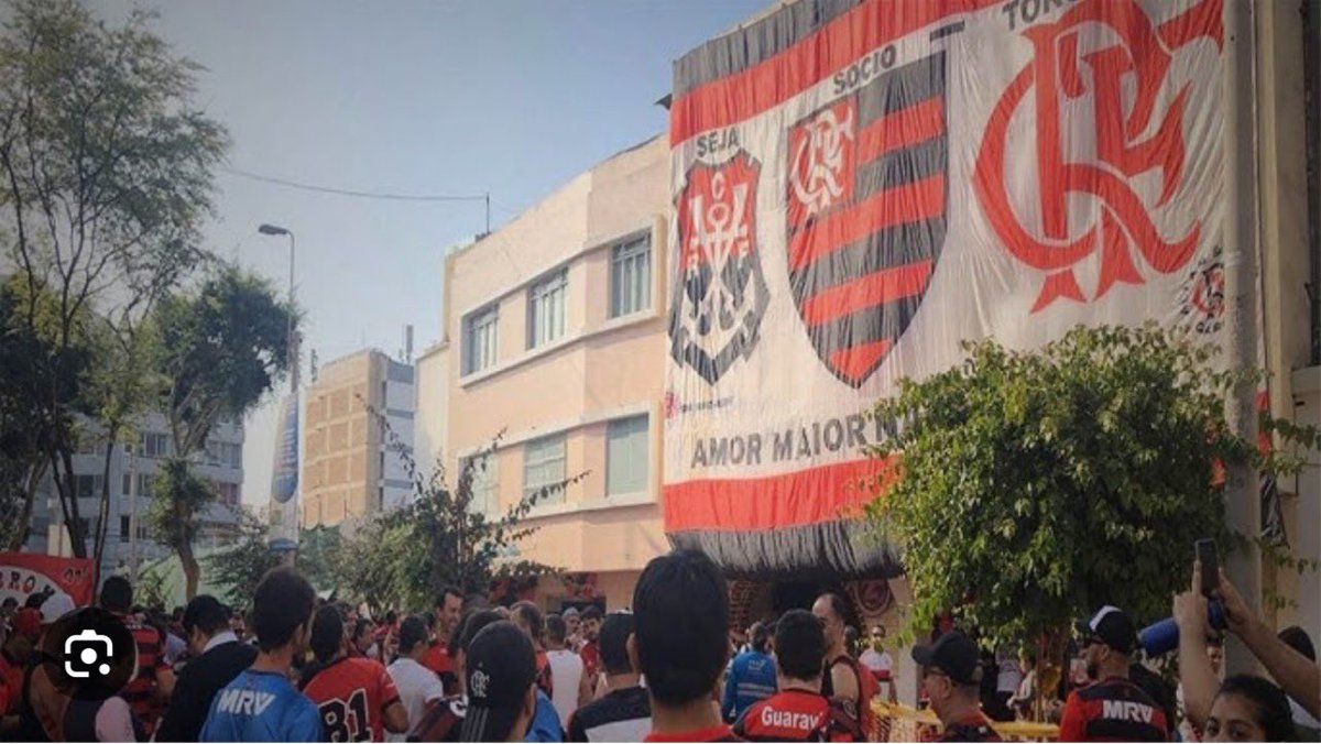 Tjf14plt's tweet image. Atenção aos rubro-negros e simpatizantes das organizadas que estarão em Lima:

ATIVIDADE! 

Não é como em 2019, que o adversário era argentino. Agora, o inimigo veste verde. É a Mancha. Nada de dar bobeira com material na rua. 

#Flamengo #Lima