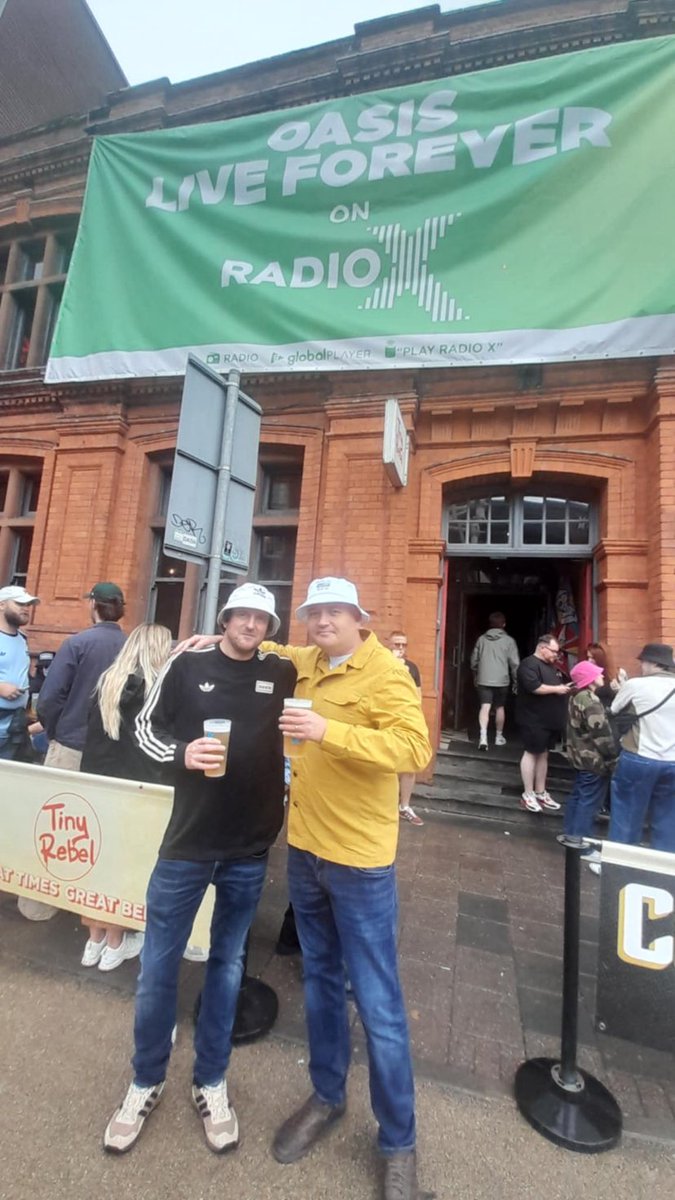 What Liam said 🙌🏼🙌🏼🙌🏼 #oasislive25 was fookin unreal! Was lucky enough to go to Cardiff, Manchester &amp; Wembley stadium! Every night was unreal! 🤩
Let’s do it again 2026 boys 🎶 🍻 😎 #LiamGallagher #NoelGallagher <a href="/liamgallagher/">Liam Gallagher</a> <a href="/oasis/">Oasis</a> <a href="/DavidPallister/">David Pallister</a> <a href="/Livbridge/">Liv Bridge</a>