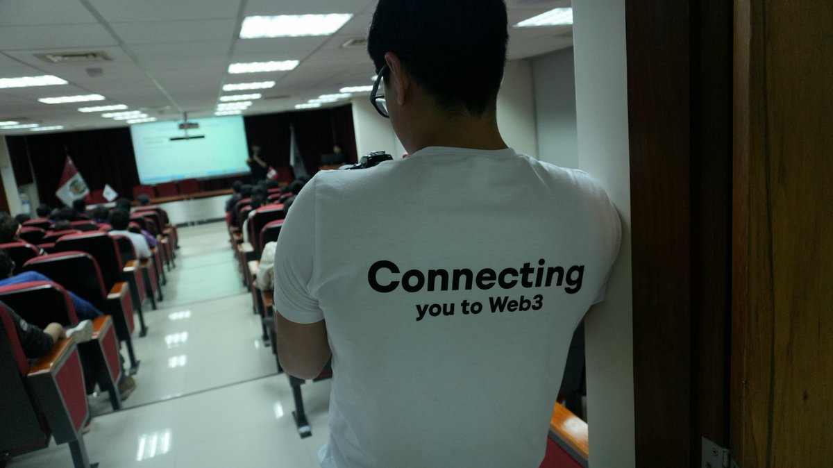 Syscoin_Hispano's tweet image. 🔥 ¡Qué gran energía vivimos en la Hackathon de Syscoin Perú!
Aquí pueden ver y descargar todas sus fotos del día 👇
📸 drive.google.com/drive/folders/…

Y atención 👀👇
🎁 Estamos sorteando un polo oficial de Syscoin entre quienes comenten este.
🗓️ El ganador se anunciará este lunes.
🎉…