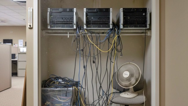 Datacate_Inc's tweet image. Outages &amp;amp; hackers make headlines, but the real silent killers of your IT gear are vibration, micro-dust, humidity swings, and more. Discover how these invisible forces can shorten the lifespan of hardware. zurl.co/E4kYP
 #DataCenter #ITInfrastructure #SmallBusinessIT