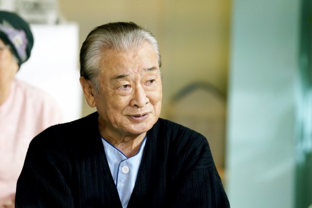 [속보] 배우 이순재 별세… 한국 방송 역사 함께한 ‘최고령 현역’ naver.me/xTs3c1HA

국내 최고령 현역 배우로 활동하며 방송, 영화, 연극 등 장르를 구분하지 않고 활동을 펼쳐왔다. 주요 드라마는 140편으로, 단역까지 포함하면 셀 수 없을 정도다.

이순재 선생님 삼가 고인의 명복을 빕니다