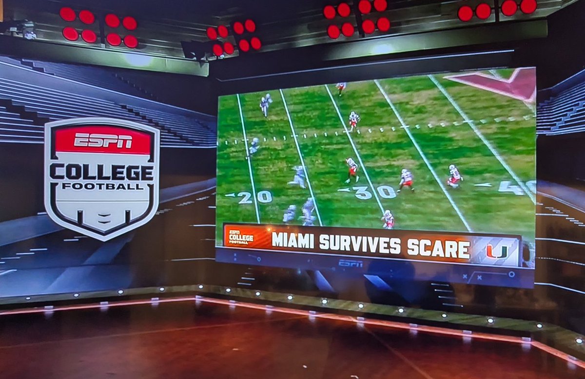 ItsAUThingBlog's tweet image. Going to keep putting this out there @ESPN, @CollegeGameDay, @ESPNcfb and @CFBPlayoff—absolute horseshit propaganda this past weekend as you paid @Disney hacks keep toeing the company line and want to (1) keep #Miami and #NotreDame out of the same pod, as you don&apos;t want the…