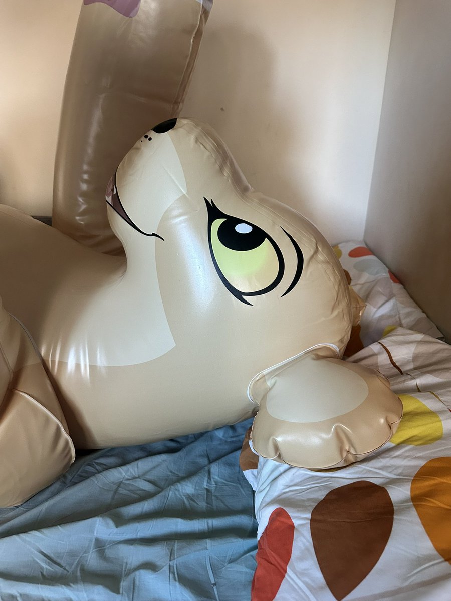 Squeaky~lion tweet media