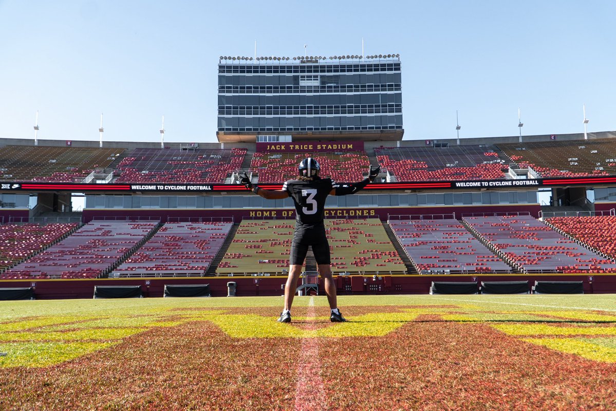 TaytenDuncan's tweet image. I’m home 📍@CycloneFB
#committed #cyclones
@Coach_Broom @ISUMattCampbell @DerekHoodjer 
@OrtegeJenkins16 @D2RTraining @TheShaqMiller @CoachLeeBlank @Waleed_Gaines @CoachDeas @coachmac_ @coachkenedy @Bdrumm_Rivals