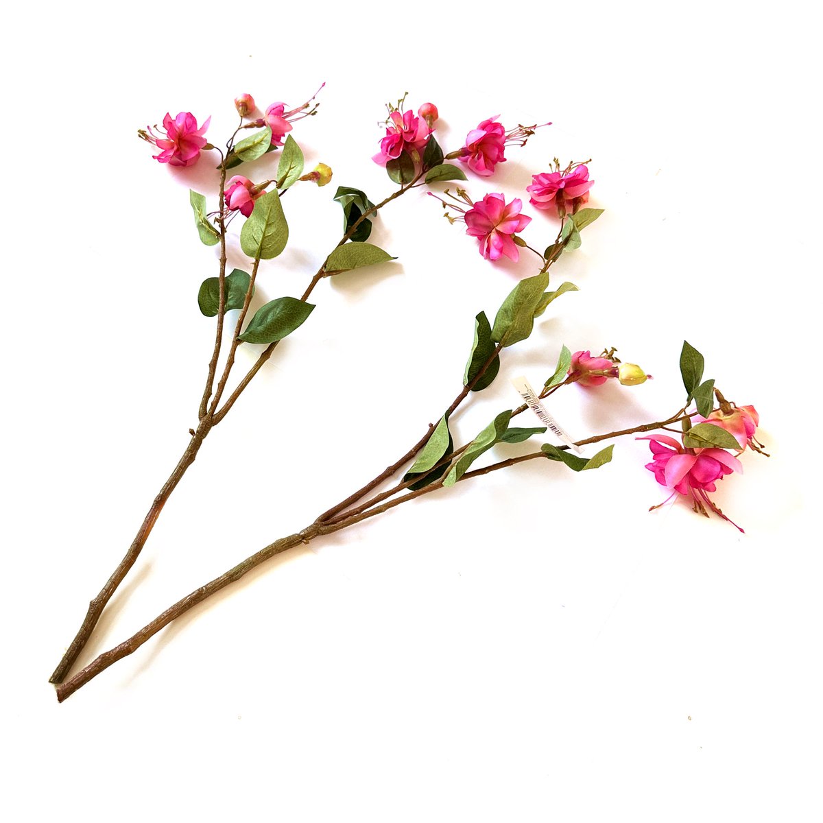 ArtificialDevon's tweet image. Check out Set of 2 Artificial Fuchsia Pink Flower Sprays 44cm devonartificial.co.uk or ebay.us/m/rGOcWs #artificialflowers #fauxflowers #homedecor #shopdecor #hoteldecor #cafedecor #flowers #theatreprops #movieprops #scenery #christmas #christmas2025